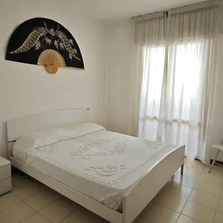 Bright Top-floor Near The Sea Διαμέρισμα *