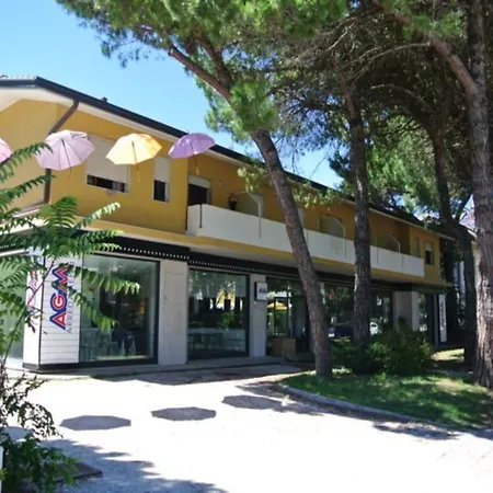 Bright Top-floor Near The Sea Διαμέρισμα